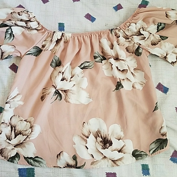 Crop top - Picture 2 of 2